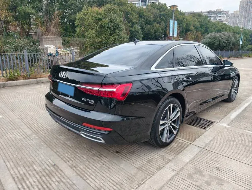 2019 Audi A6L 2.0T 190HP L4 7DCT,autocango,china used car exporter,china ev exporter,chinese used car exporter,chinese used ev exporter