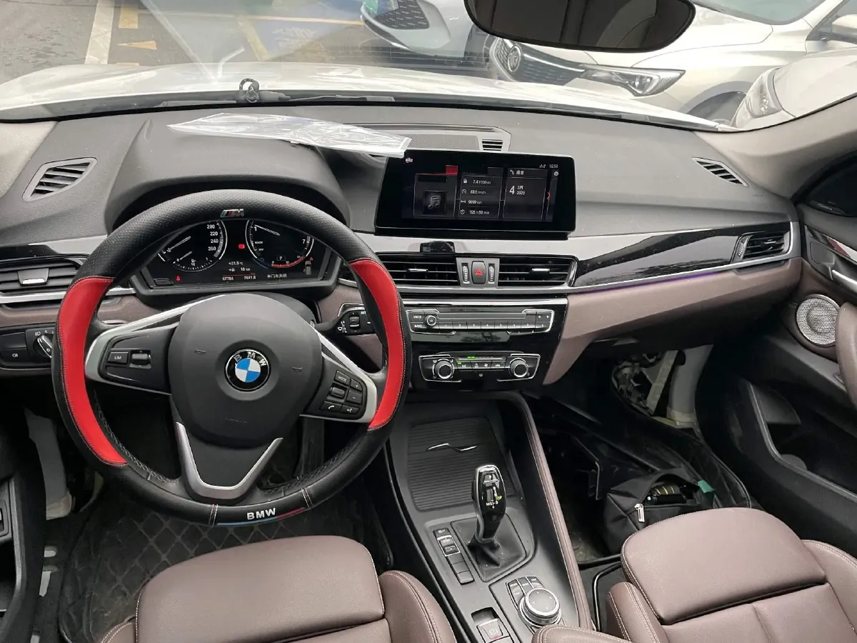 2021 BMW X1 1.5T 140HP L3 7DCT,autocango,china used car exporter,china ev exporter,chinese used car exporter,chinese used ev exporter