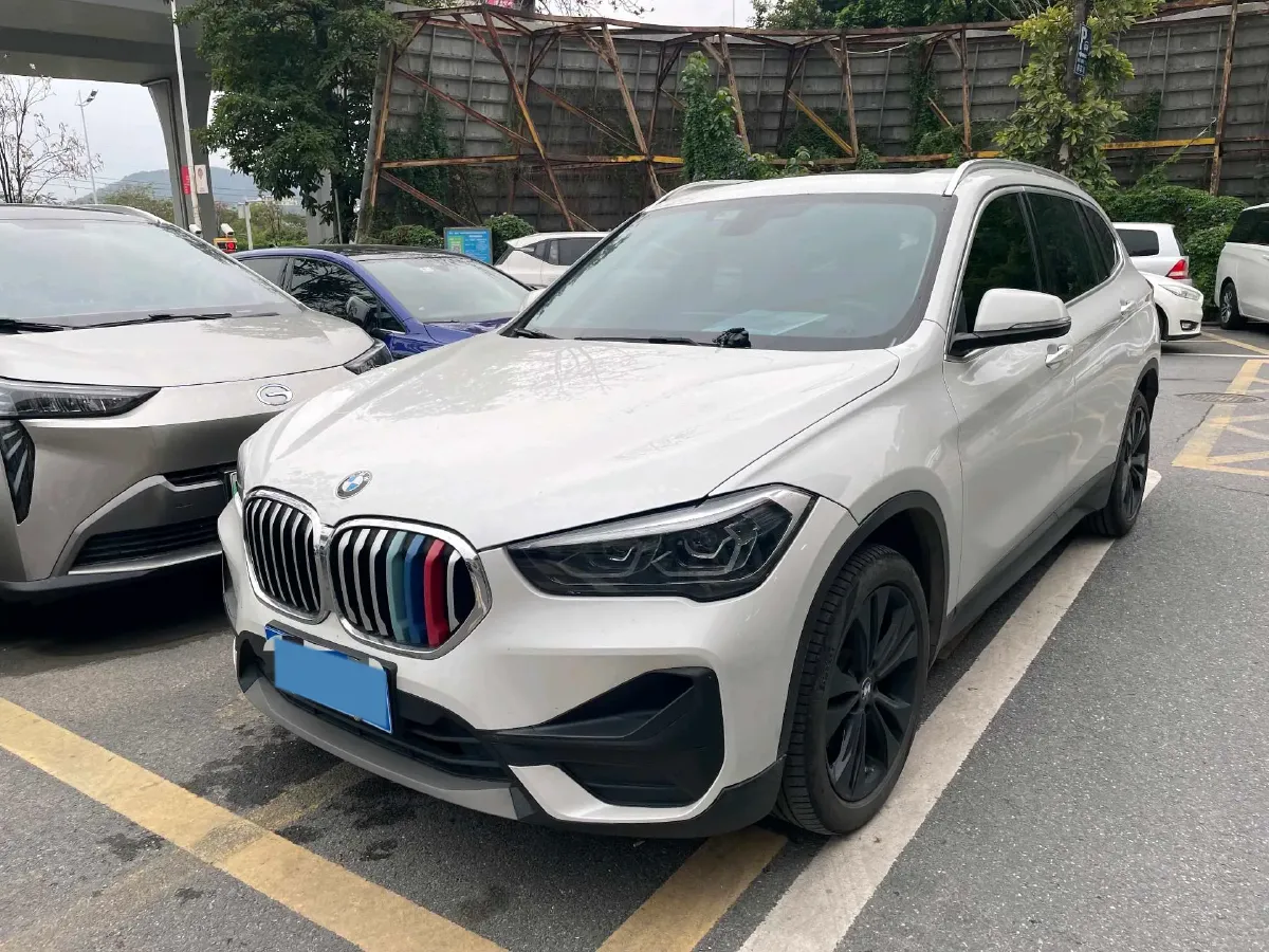 2021 BMW X1 1.5T 140HP L3 7DCT,autocango,china used car exporter,china ev exporter,chinese used car exporter,chinese used ev exporter