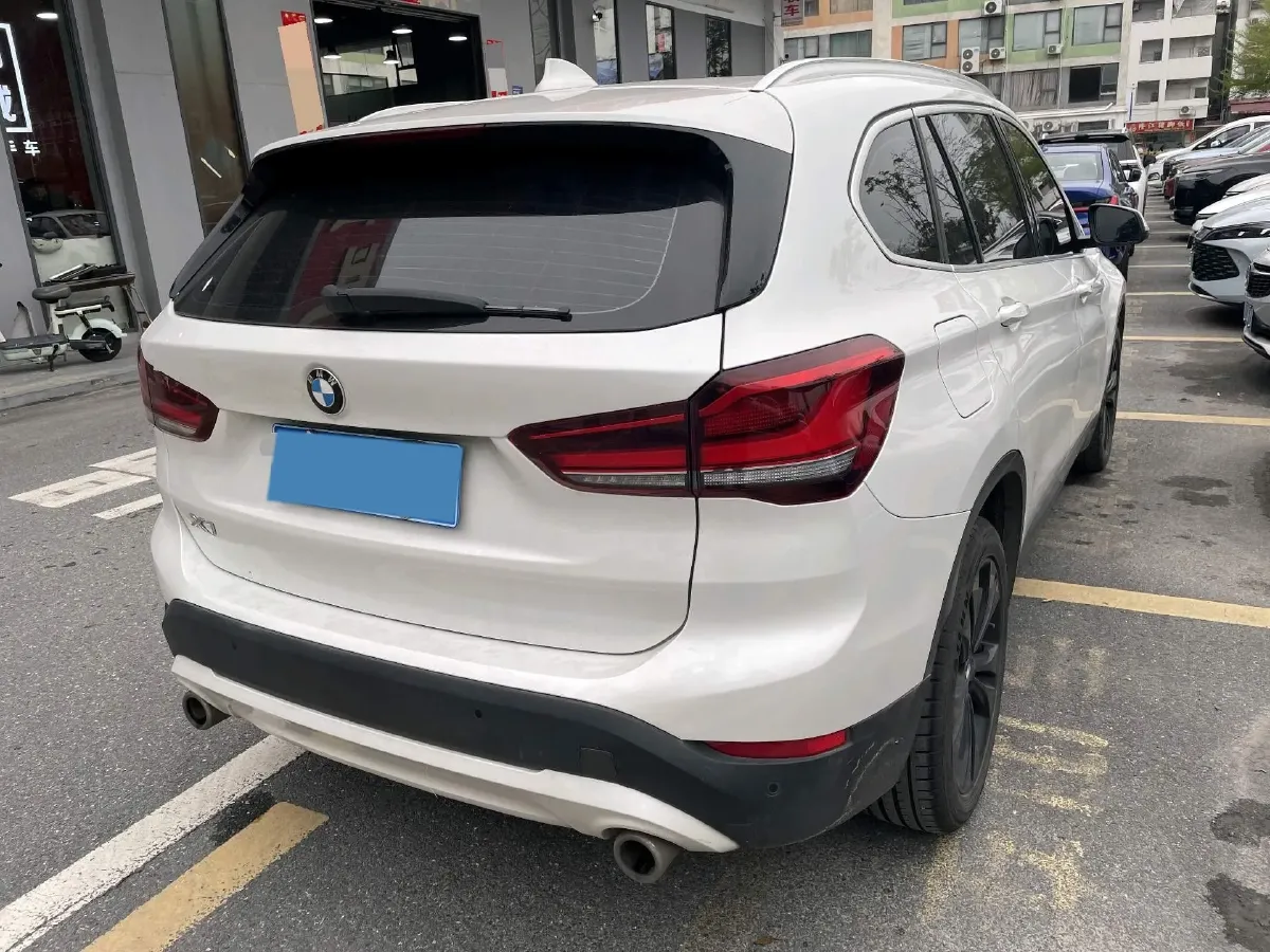 2021 BMW X1 1.5T 140HP L3 7DCT,autocango,china used car exporter,china ev exporter,chinese used car exporter,chinese used ev exporter