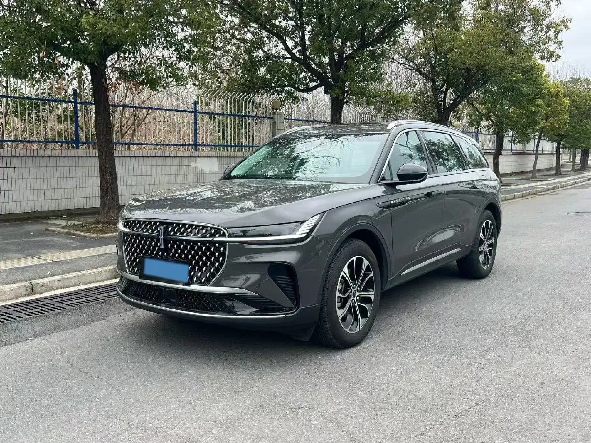2023 Lincoln Nautilus 2.0T 261HP L4 8AT,autocango,china used car exporter,china ev exporter,chinese used car exporter,chinese used ev exporter