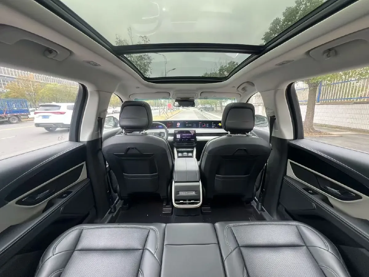 2023 Lincoln Nautilus 2.0T 261HP L4 8AT,autocango,china used car exporter,china ev exporter,chinese used car exporter,chinese used ev exporter