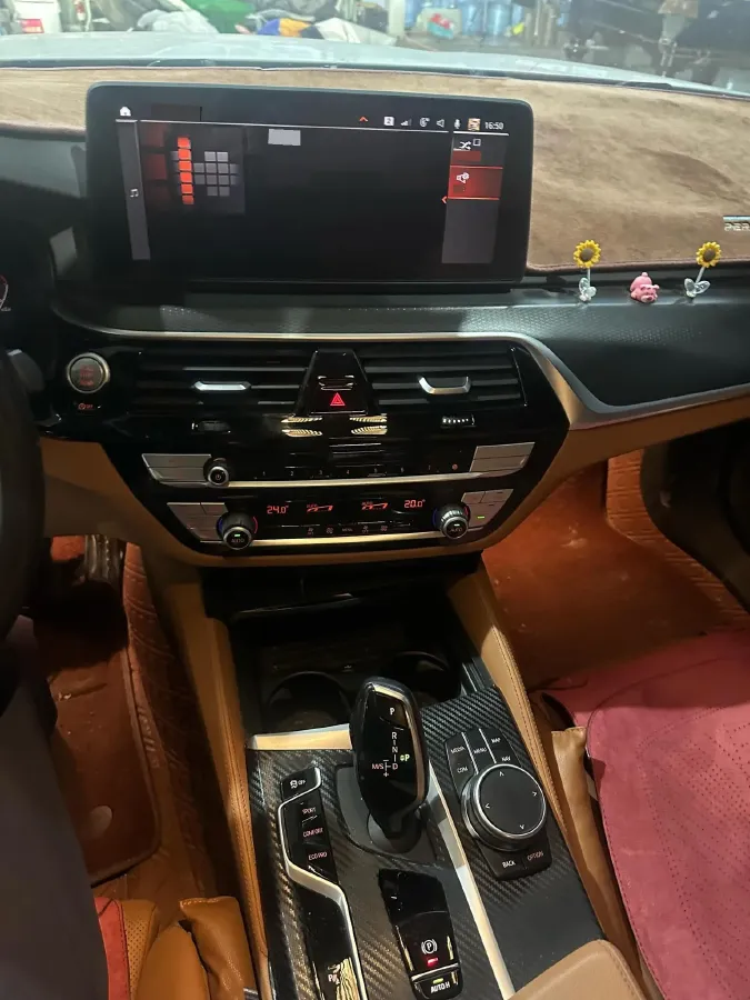 2021 BMW 5 Series 2.0T 184HP L4 8AT,autocango,china used car exporter,china ev exporter,chinese used car exporter,chinese used ev exporter