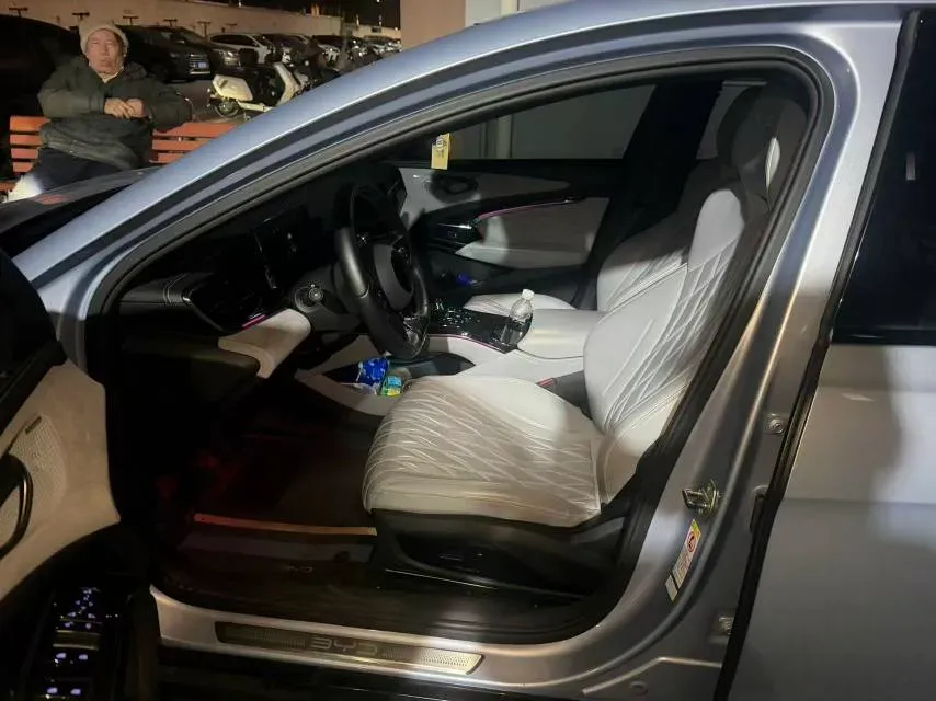 2022 MAXUS DaJia 5 BEV 70KWH,autocango,china used car exporter,china ev exporter,chinese used car exporter,chinese used ev exporter