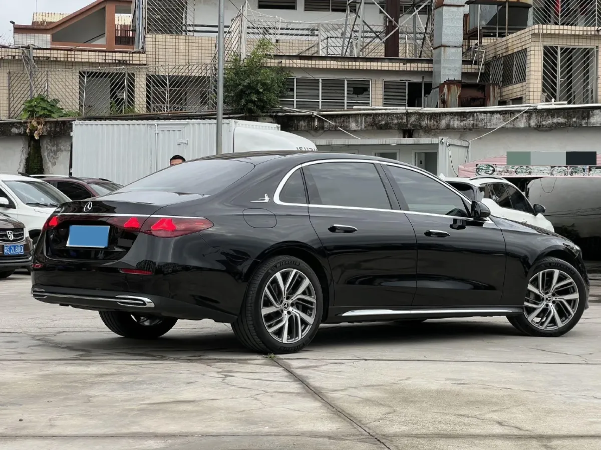 2024 Mercedes-Benz E Class 2.0T 258HP L4 9AT,autocango,china used car exporter,china ev exporter,chinese used car exporter,chinese used ev exporter