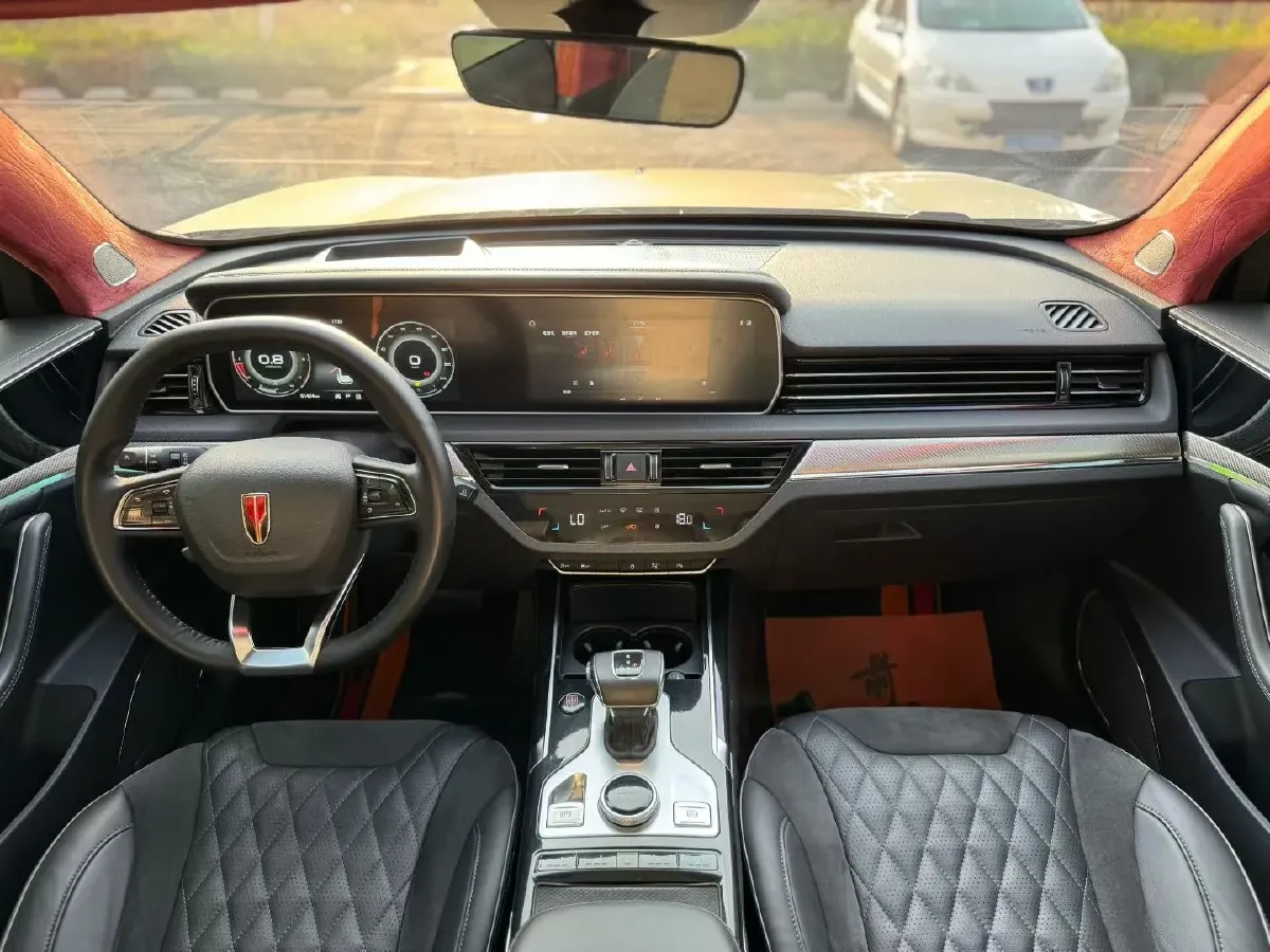 2019 HongQi HS5 2.0T 224HP L4 6AT,autocango,china used car exporter,china ev exporter,chinese used car exporter,chinese used ev exporter