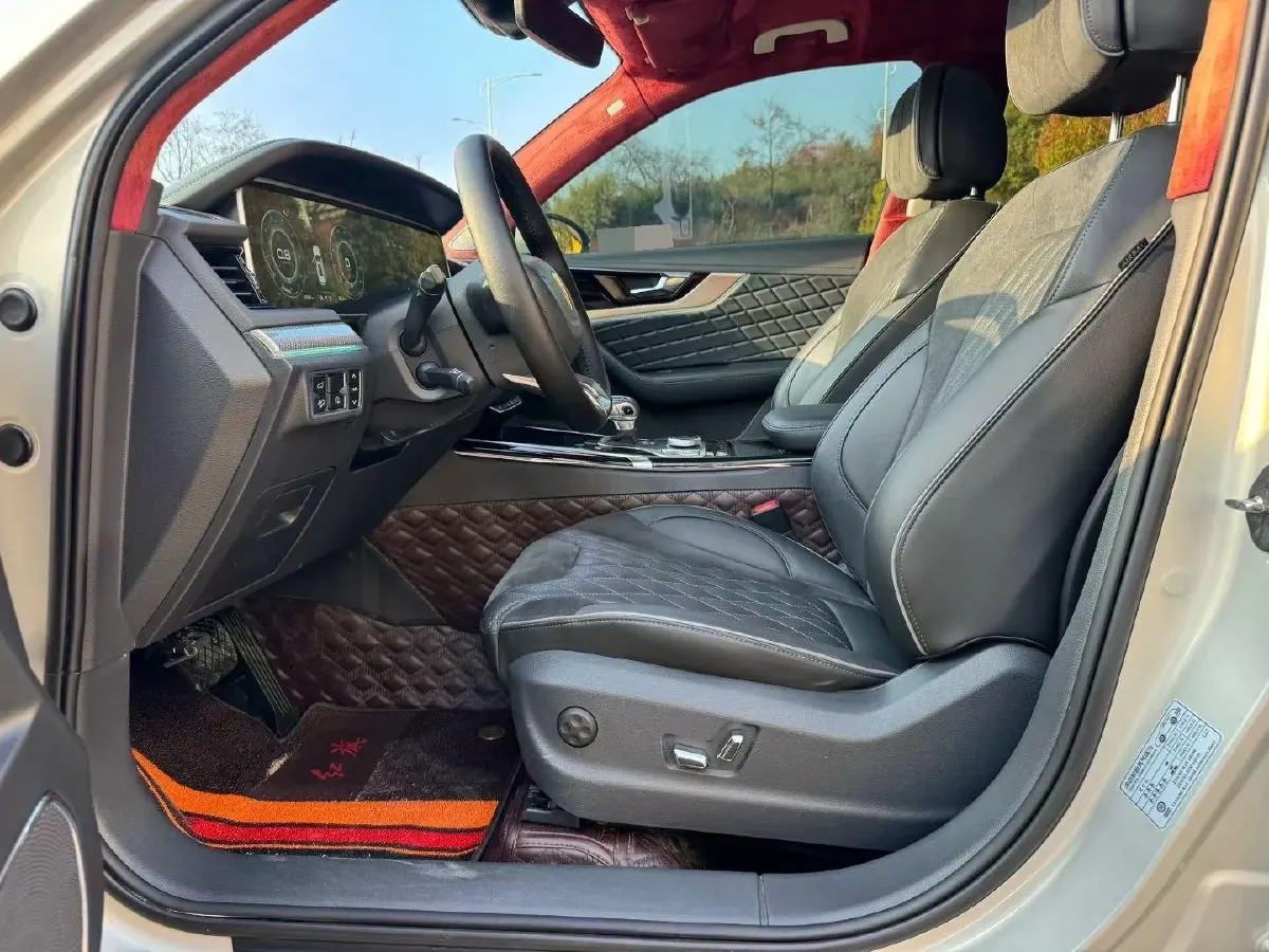 2019 HongQi HS5 2.0T 224HP L4 6AT,autocango,china used car exporter,china ev exporter,chinese used car exporter,chinese used ev exporter