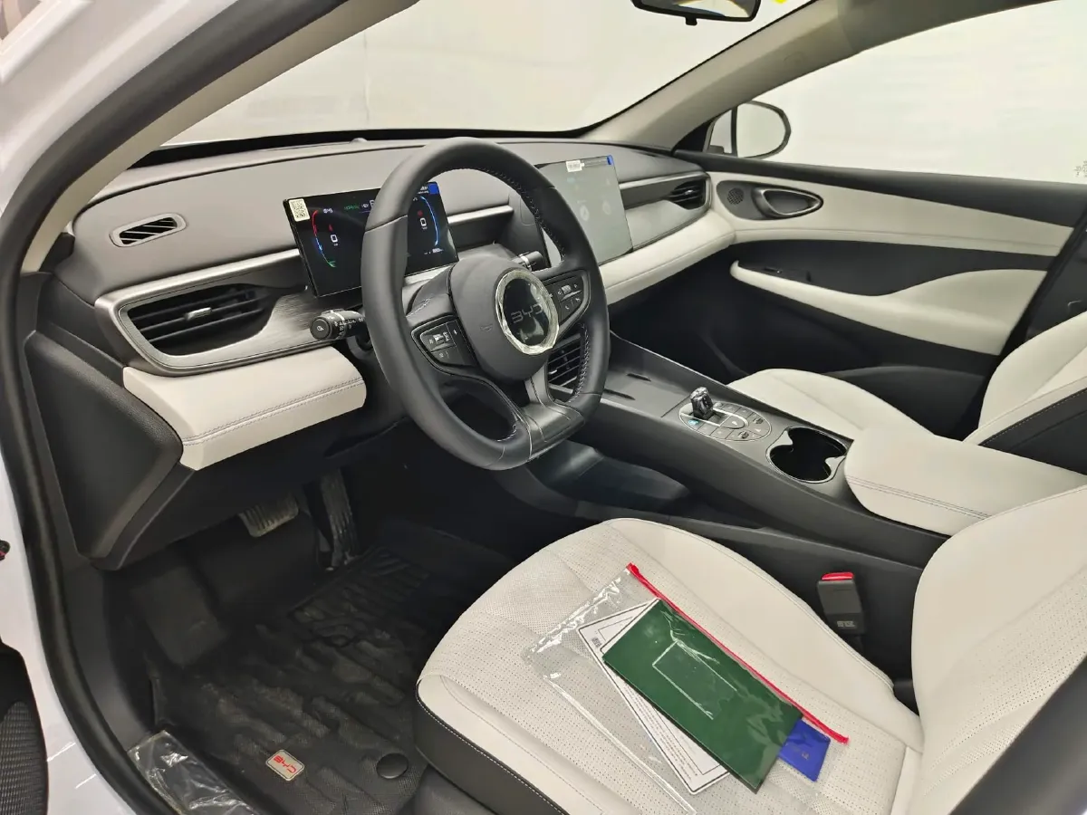 2025 BYD Seal05 DM-i 1.5L 101HP L4 E-CVT PHEV 7.68KWH,autocango,china used car exporter,china ev exporter,chinese used car exporter,chinese used ev exporter