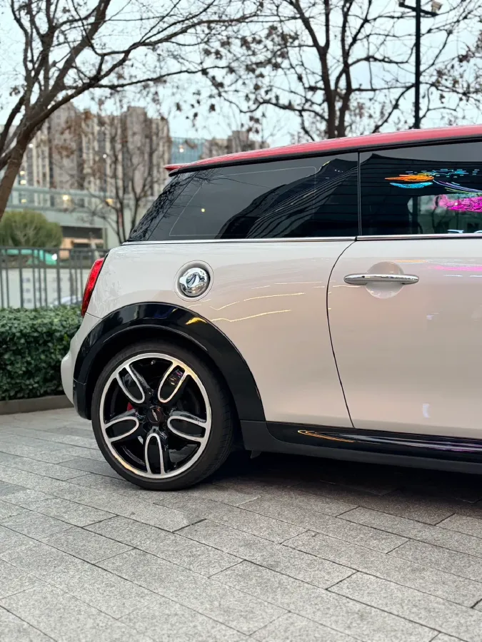 2020 MINI JCW 2.0T 231HP L4 8AT,autocango,china used car exporter,china ev exporter,chinese used car exporter,chinese used ev exporter