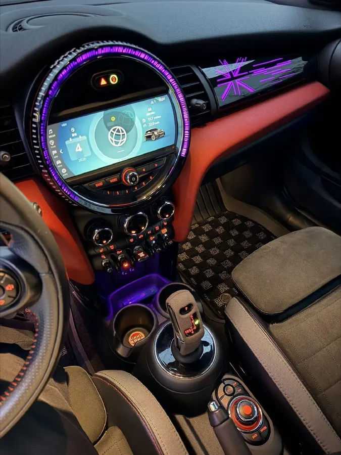 2020 MINI JCW 2.0T 231HP L4 8AT,autocango,china used car exporter,china ev exporter,chinese used car exporter,chinese used ev exporter