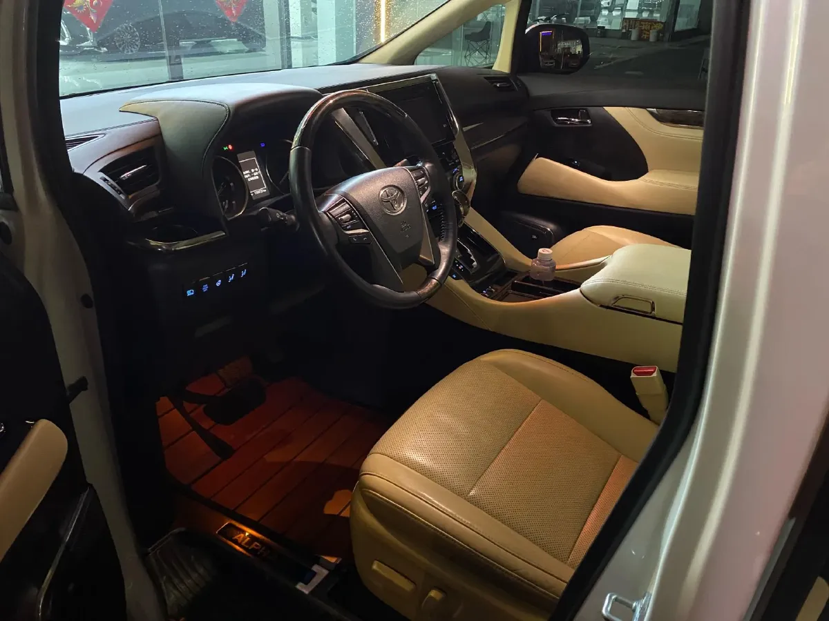 2018 Toyota Alphard 3.5L 301HP V6 8AT,autocango,china used car exporter,china ev exporter,chinese used car exporter,chinese used ev exporter