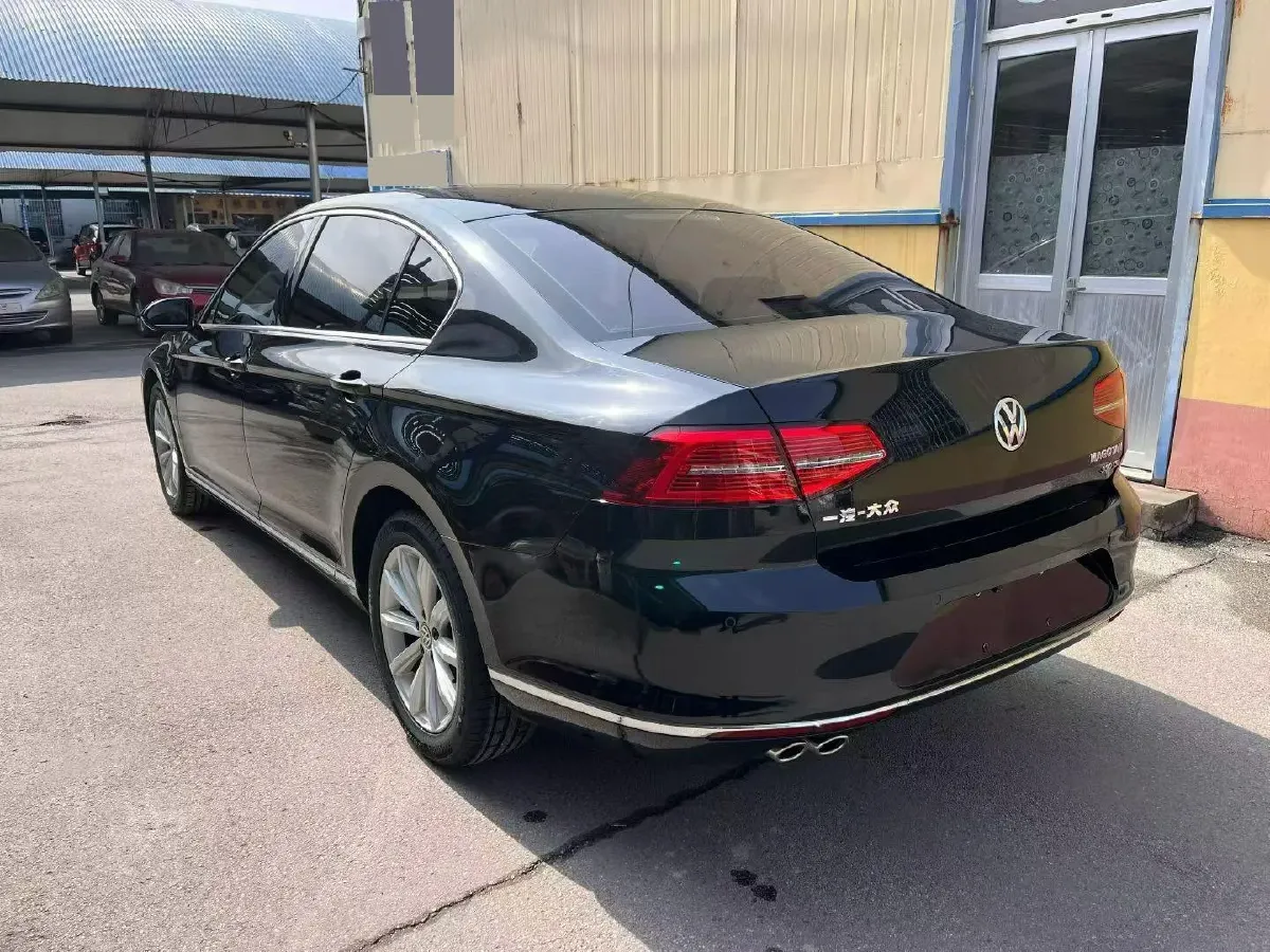 2017 Volkswagen Magotan 1.8T 180HP L4 7DCT,autocango,china used car exporter,china ev exporter,chinese used car exporter,chinese used ev exporter