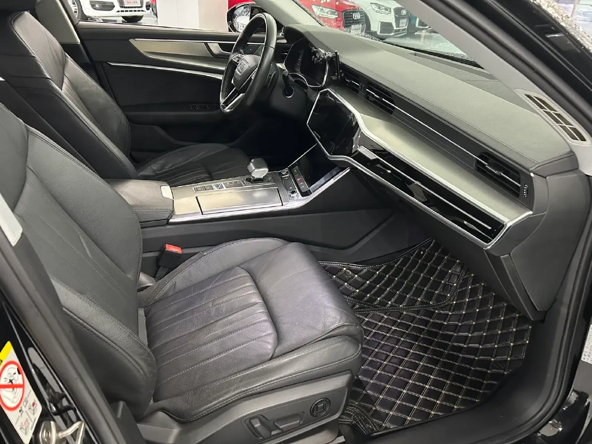 2021 Audi A6L 2.0T 190HP L4 7DCT,autocango,china used car exporter,china ev exporter,chinese used car exporter,chinese used ev exporter