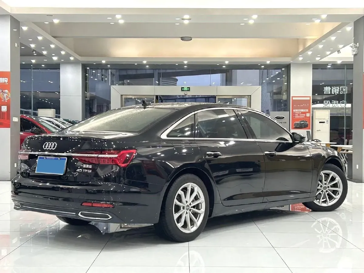 2021 Audi A6L 2.0T 190HP L4 7DCT,autocango,china used car exporter,china ev exporter,chinese used car exporter,chinese used ev exporter