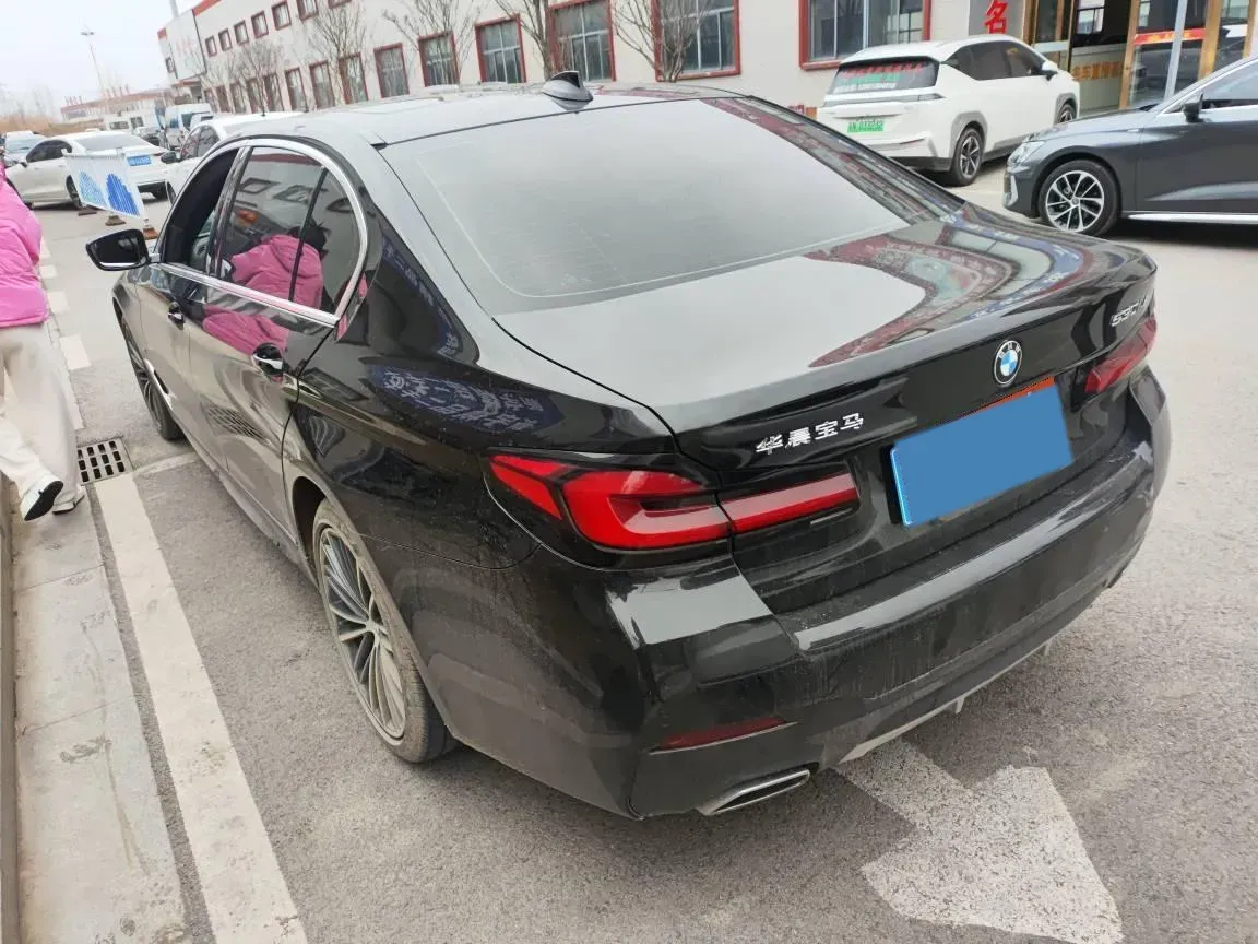 2022 BMW 5 Series 2.0T 252HP L4 8AT,autocango,china used car exporter,china ev exporter,chinese used car exporter,chinese used ev exporter
