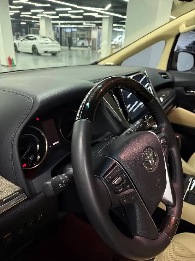 2020 Toyota Alphard 2.5L 117HP L4 E-CVT Hybrid,autocango,china used car exporter,china ev exporter,chinese used car exporter,chinese used ev exporter