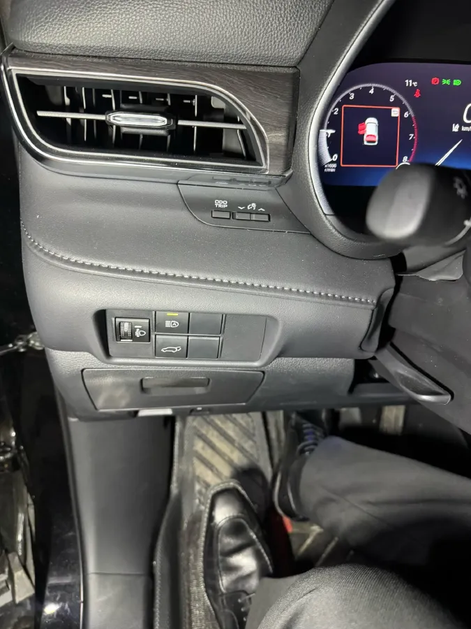 2024 Toyota Crown Kluger 2.0T 248HP L4 8AT,autocango,china used car exporter,china ev exporter,chinese used car exporter,chinese used ev exporter