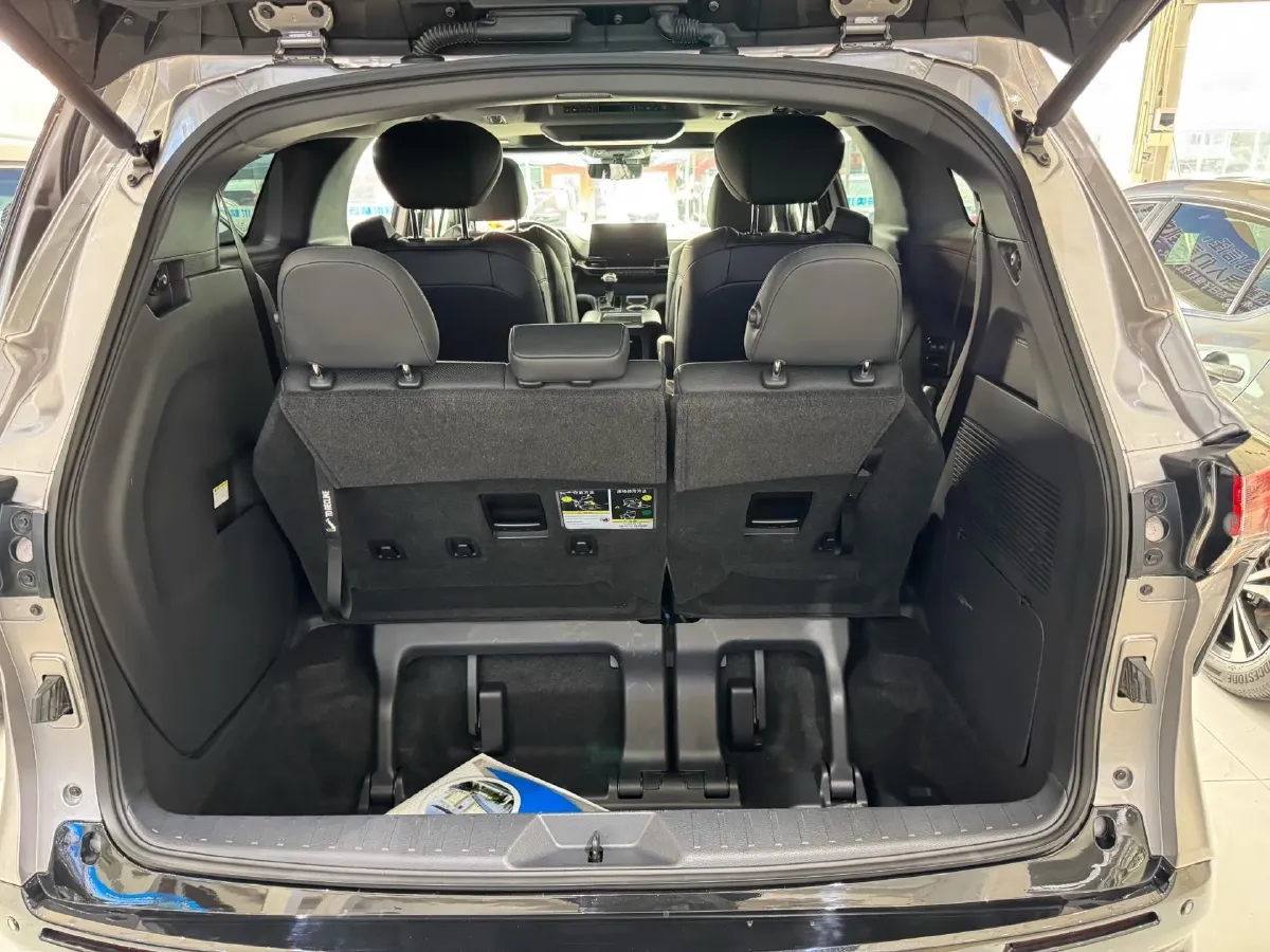 2021 Toyota Sienna 2.5L 192HP L4 E-CVT Hybrid,autocango,china used car exporter,china ev exporter,chinese used car exporter,chinese used ev exporter