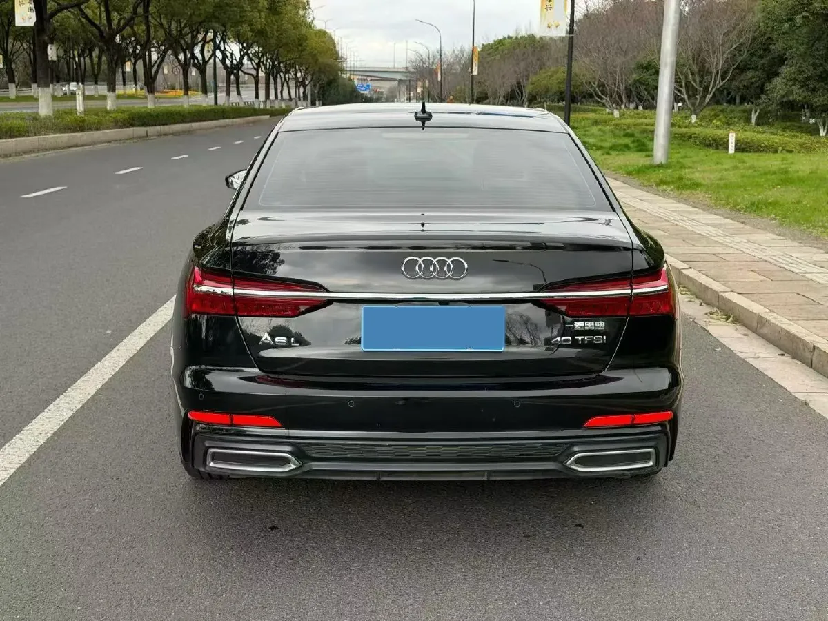 2021 Audi A6L 2.0T 190HP L4 7DCT,autocango,china used car exporter,china ev exporter,chinese used car exporter,chinese used ev exporter
