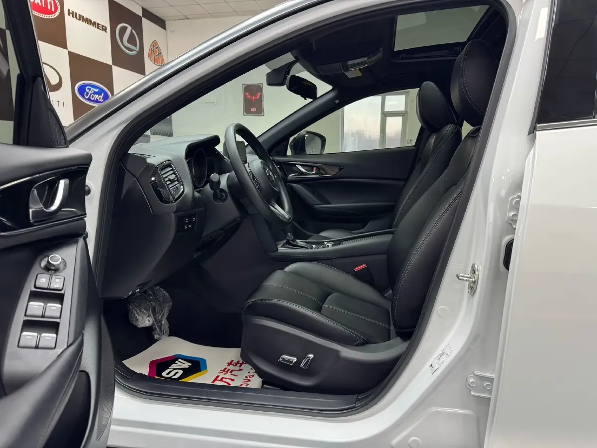 2021 Mazda CX-4 2.0L 158HP L4 6AT,autocango,china used car exporter,china ev exporter,chinese used car exporter,chinese used ev exporter