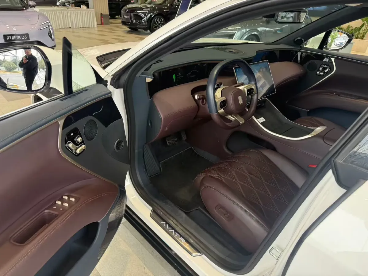 2024 Avatr 11 BEV 90KWH,autocango,china used car exporter,china ev exporter,chinese used car exporter,chinese used ev exporter