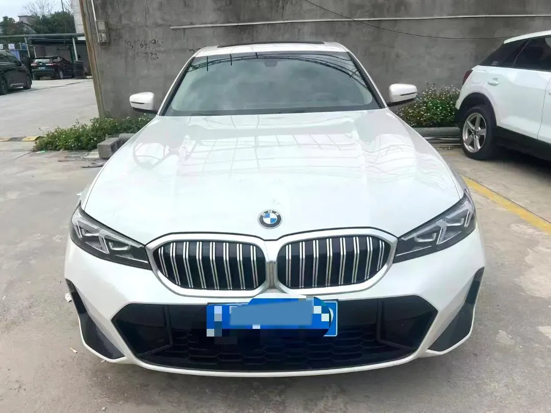 2024 BMW 3 Series 2.0T 156HP L4 8AT,autocango,china used car exporter,china ev exporter,chinese used car exporter,chinese used ev exporter