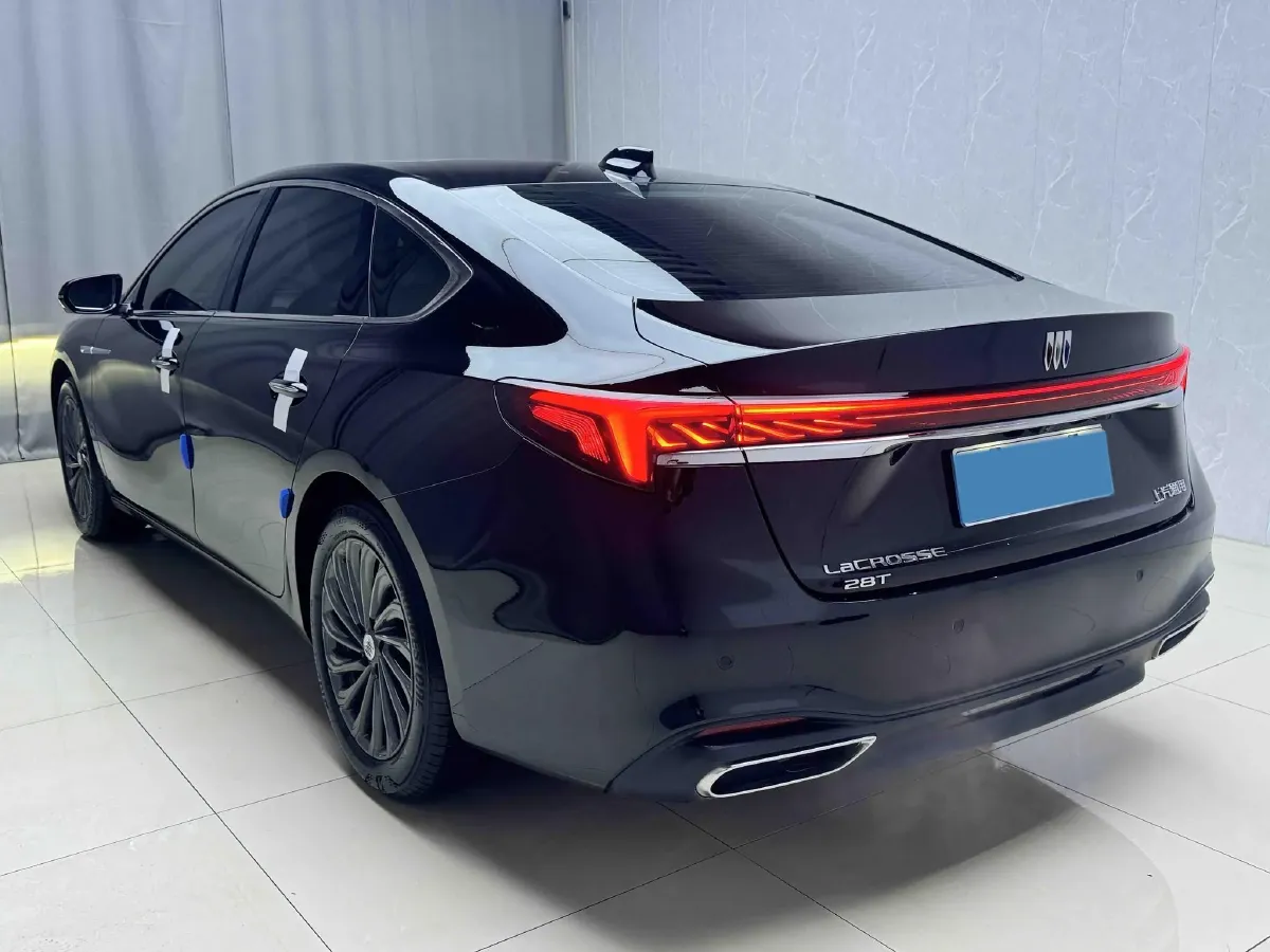 2025 Buick Larcosse 2.0T 237HP L4 9AT,autocango,china used car exporter,china ev exporter,chinese used car exporter,chinese used ev exporter