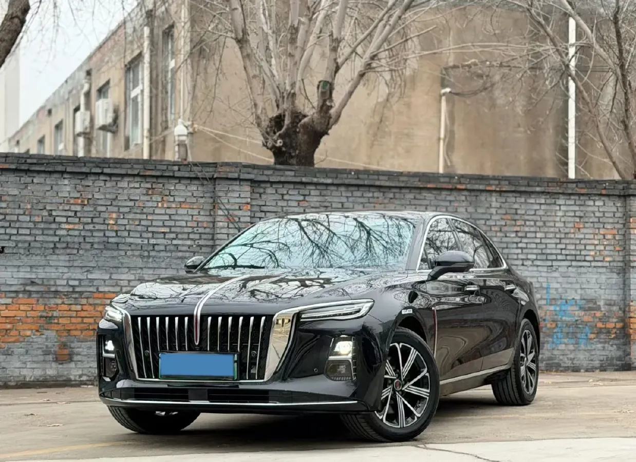 2025 HongQi H5 1.5T 150HP L4 1DHT PHEV,autocango,china used car exporter,china ev exporter,chinese used car exporter,chinese used ev exporter