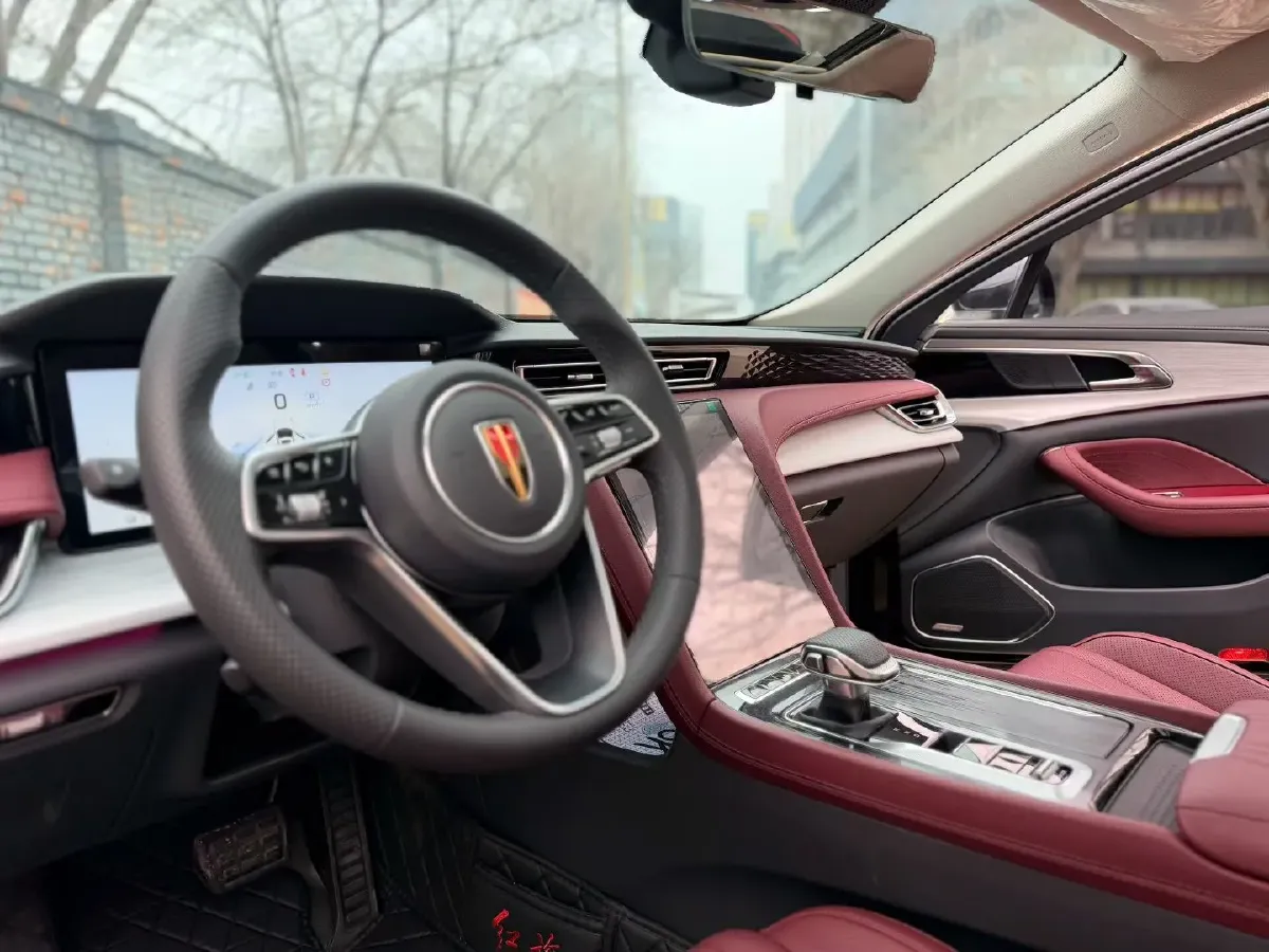 2025 HongQi H5 1.5T 150HP L4 1DHT PHEV,autocango,china used car exporter,china ev exporter,chinese used car exporter,chinese used ev exporter