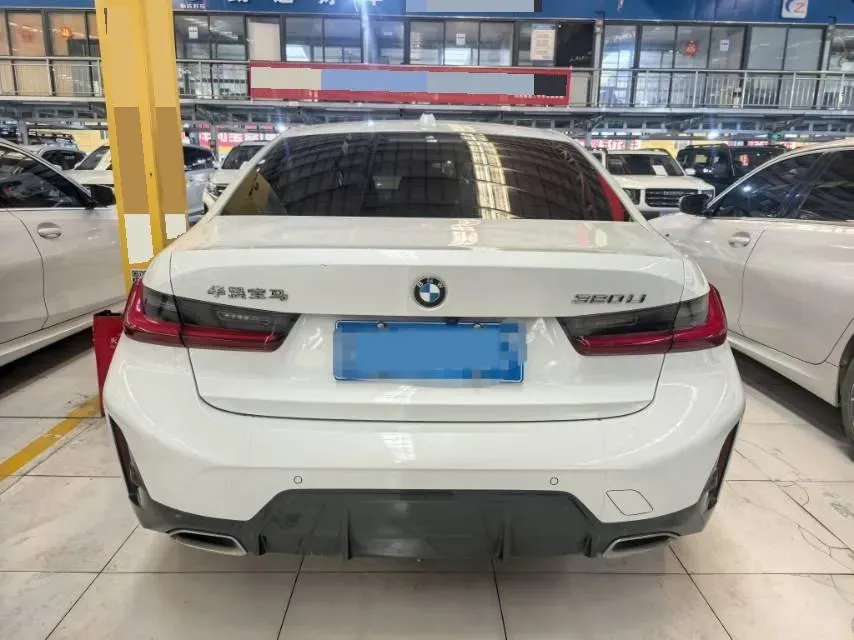 2024 BMW 3 Series 2.0T 156HP L4 8AT,autocango,china used car exporter,china ev exporter,chinese used car exporter,chinese used ev exporter
