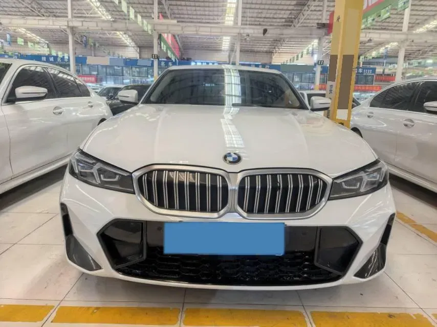 2024 BMW 3 Series 2.0T 156HP L4 8AT,autocango,china used car exporter,china ev exporter,chinese used car exporter,chinese used ev exporter