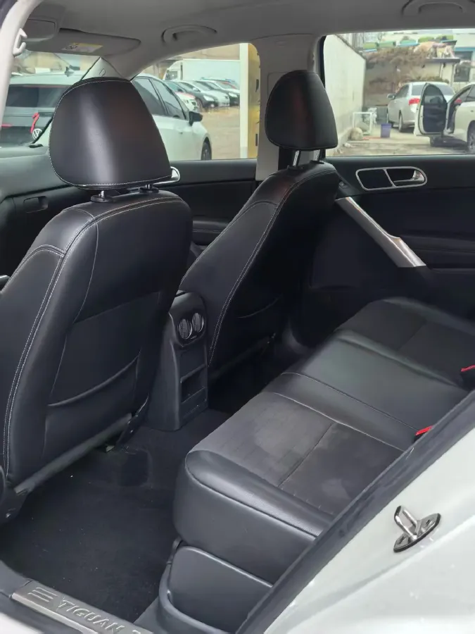 2017 MAXUS T60 2.0T 224HP L4 6AT,autocango,china used car exporter,china ev exporter,chinese used car exporter,chinese used ev exporter