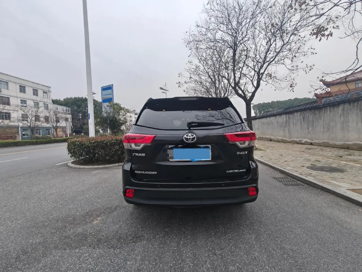 2019 HanTeng V7 1.5T 156HP L4 6AT,autocango,china used car exporter,china ev exporter,chinese used car exporter,chinese used ev exporter
