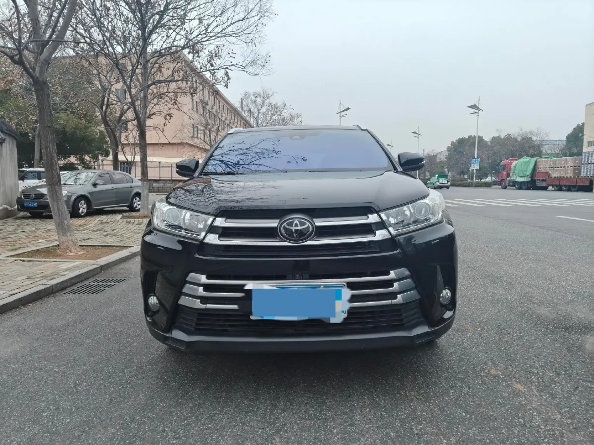 2019 HanTeng V7 1.5T 156HP L4 6AT,autocango,china used car exporter,china ev exporter,chinese used car exporter,chinese used ev exporter