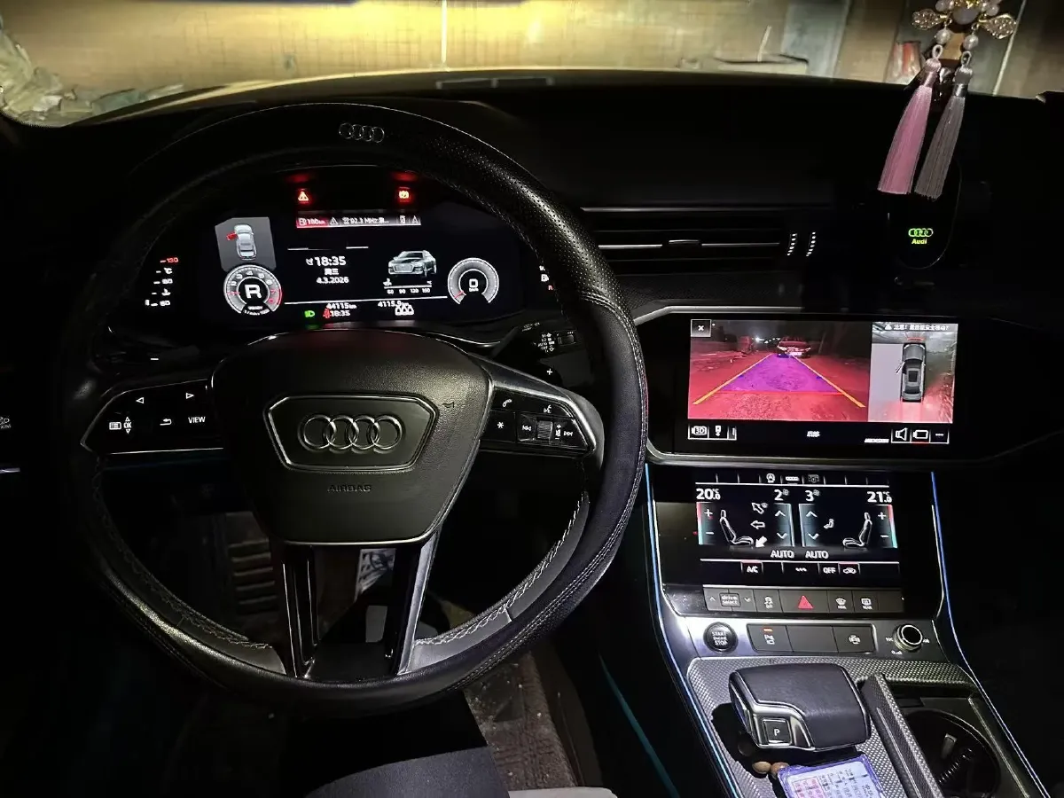 2021 Audi A6L 2.0T 224HP L4 7DCT,autocango,china used car exporter,china ev exporter,chinese used car exporter,chinese used ev exporter