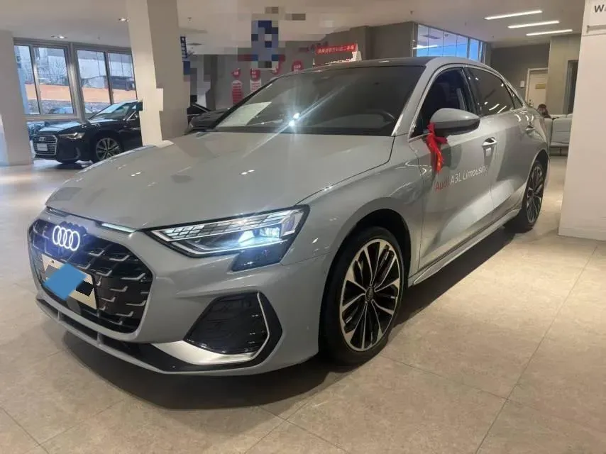 2025 Audi A3 1.5T 160HP L4 7DCT,autocango,china used car exporter,china ev exporter,chinese used car exporter,chinese used ev exporter