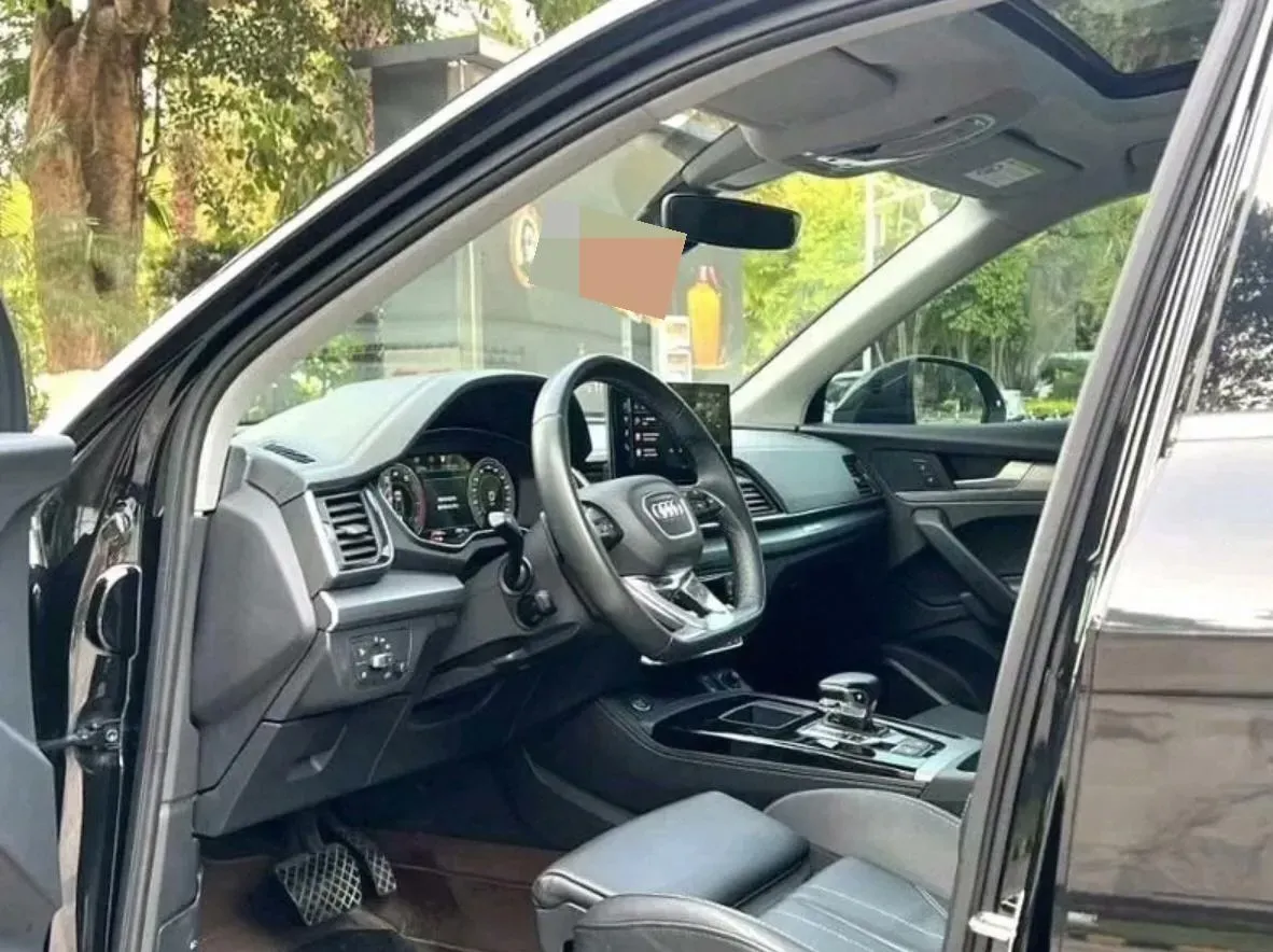 2025 Audi Q5L 2.0T 245HP L4 7DCT,autocango,china used car exporter,china ev exporter,chinese used car exporter,chinese used ev exporter