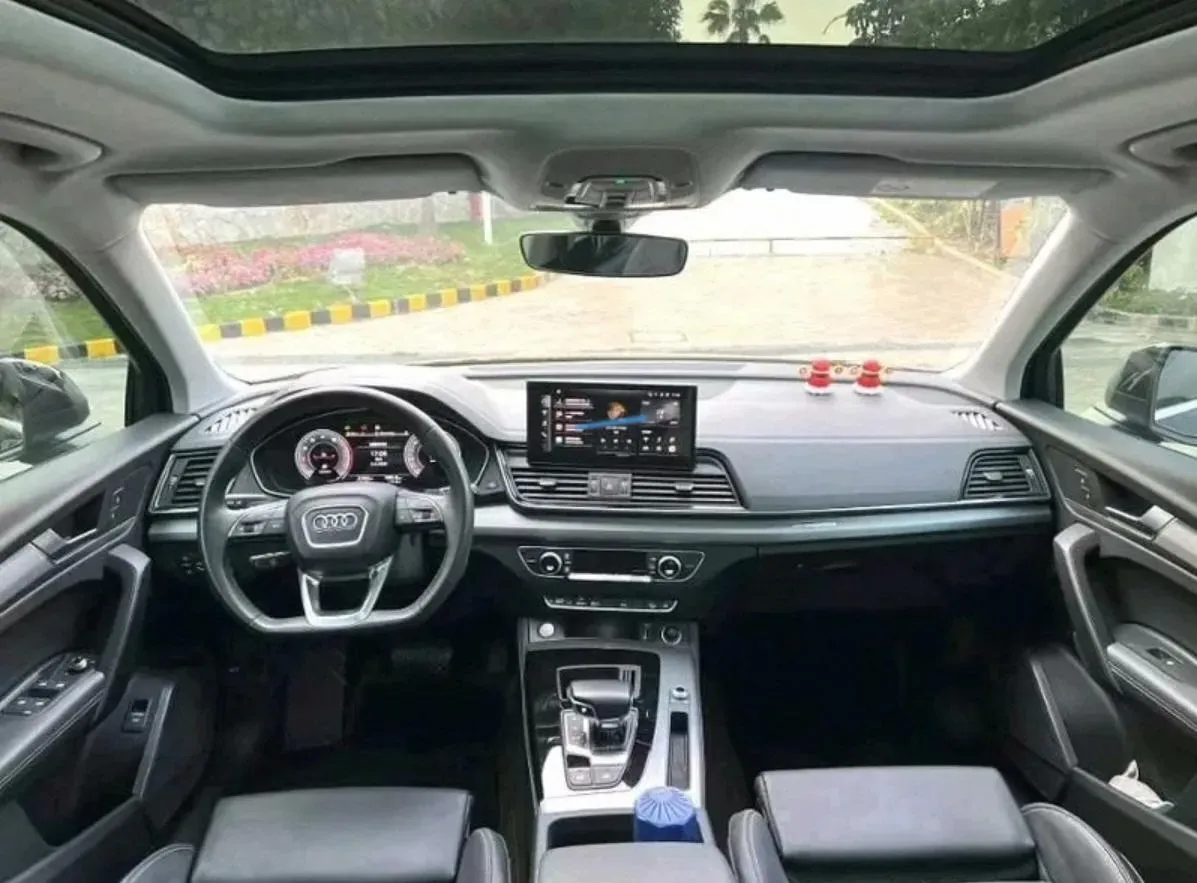 2025 Audi Q5L 2.0T 245HP L4 7DCT,autocango,china used car exporter,china ev exporter,chinese used car exporter,chinese used ev exporter