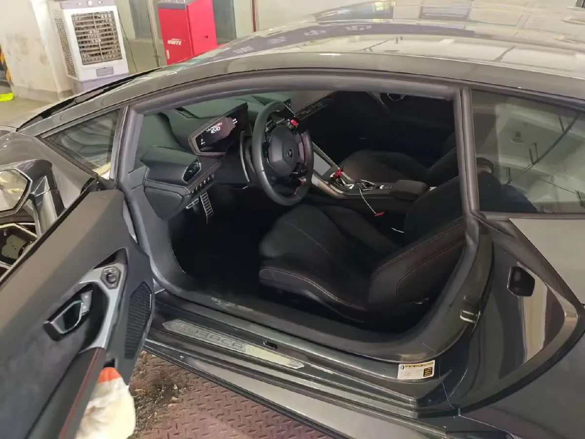 2020 Lamborghini Huracán 5.2L 611HP V10 7DCT,autocango,china used car exporter,china ev exporter,chinese used car exporter,chinese used ev exporter