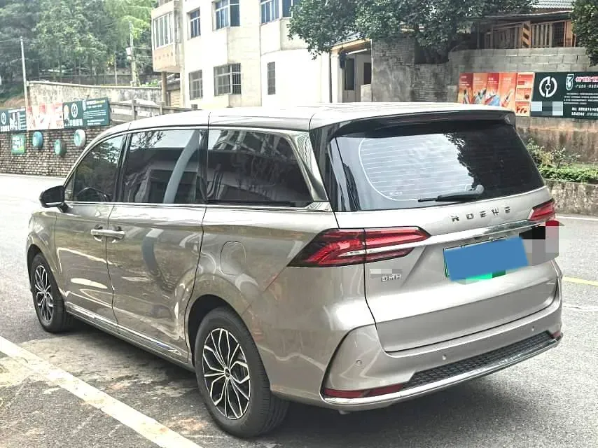2025 Roewe iMAX8 1.5T 150HP L4 1DHT PHEV 24.7KWH,autocango,china used car exporter,china ev exporter,chinese used car exporter,chinese used ev exporter