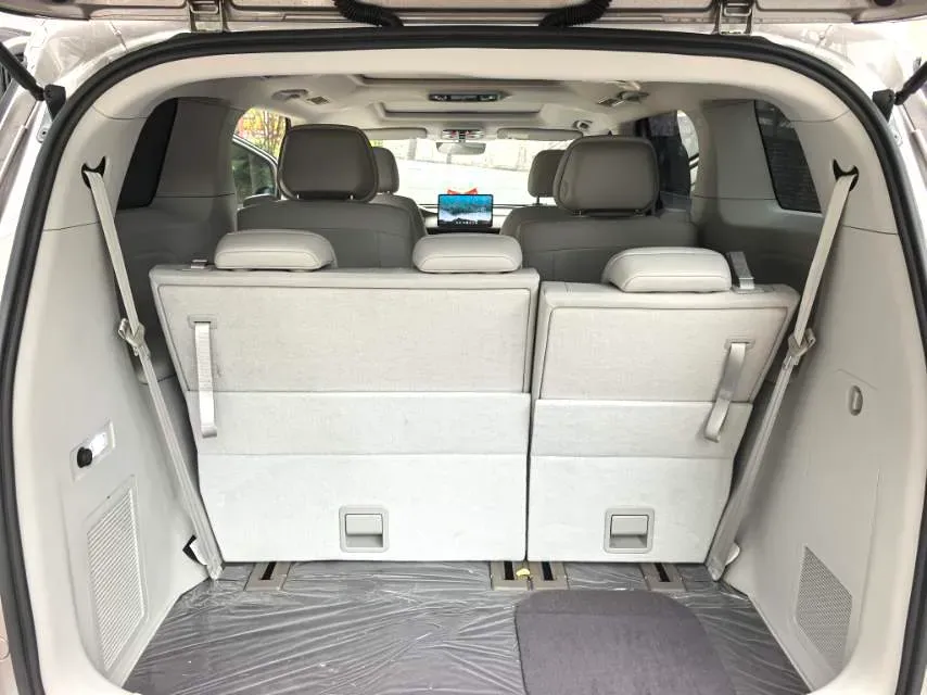 2025 Roewe iMAX8 1.5T 150HP L4 1DHT PHEV 24.7KWH,autocango,china used car exporter,china ev exporter,chinese used car exporter,chinese used ev exporter