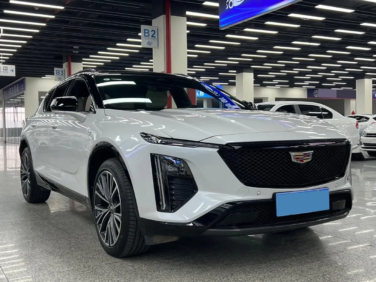 2023 Cadillac GT4 1.5T 211HP L4 9AT,autocango,china used car exporter,china ev exporter,chinese used car exporter,chinese used ev exporter