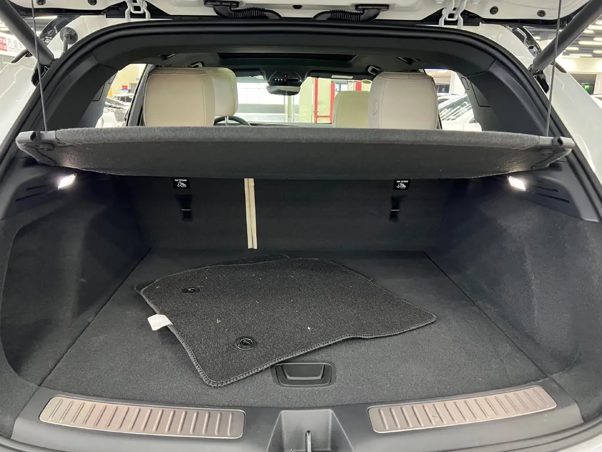 2023 Cadillac GT4 1.5T 211HP L4 9AT,autocango,china used car exporter,china ev exporter,chinese used car exporter,chinese used ev exporter