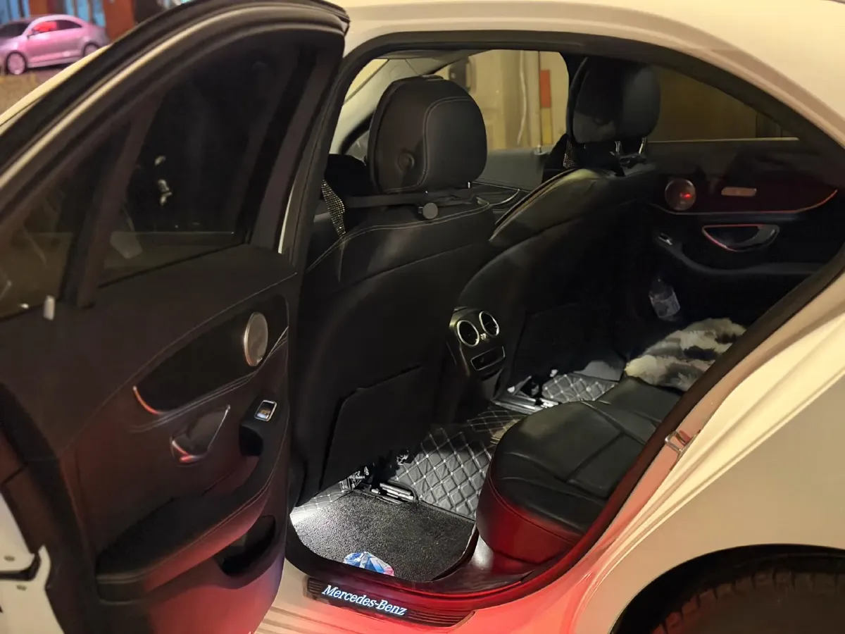 2020 Mercedes-Benz C Class 1.5T 156HP L4 9AT,autocango,china used car exporter,china ev exporter,chinese used car exporter,chinese used ev exporter