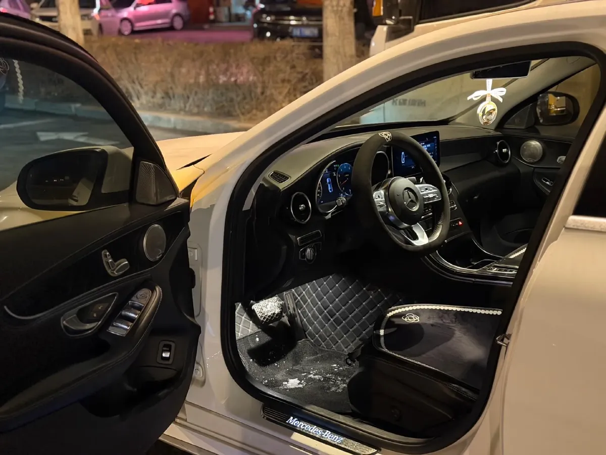 2020 Mercedes-Benz C Class 1.5T 156HP L4 9AT,autocango,china used car exporter,china ev exporter,chinese used car exporter,chinese used ev exporter