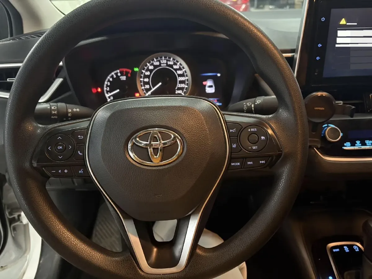 2021 Toyota Corolla 1.2T 116HP L4 CVT,autocango,china used car exporter,china ev exporter,chinese used car exporter,chinese used ev exporter