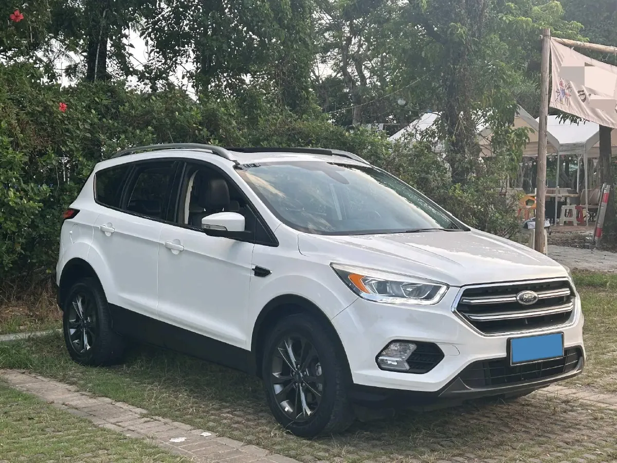 2019 Ford Kuga 1.5T 182HP L4 6AT,autocango,china used car exporter,china ev exporter,chinese used car exporter,chinese used ev exporter