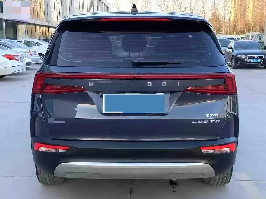 2022 Hyundai Custo 1.5T 170HP L4 8AT,autocango,china used car exporter,china ev exporter,chinese used car exporter,chinese used ev exporter