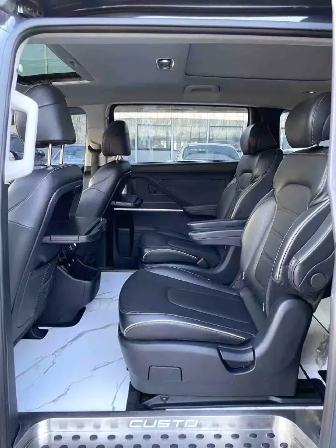 2022 Hyundai Custo 1.5T 170HP L4 8AT,autocango,china used car exporter,china ev exporter,chinese used car exporter,chinese used ev exporter