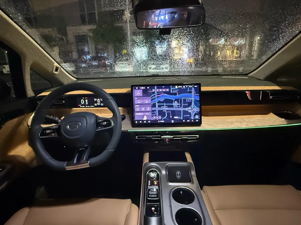 2024 GAC Trumpchi E8 2.0L 140HP L4 2DHT PHEV 25.57KWH,autocango,china used car exporter,china ev exporter,chinese used car exporter,chinese used ev exporter